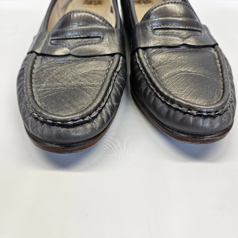 SAS Moccasin Penny Loafer Shoes Pewter Silver Gun Metal Comfort Womens 9.5